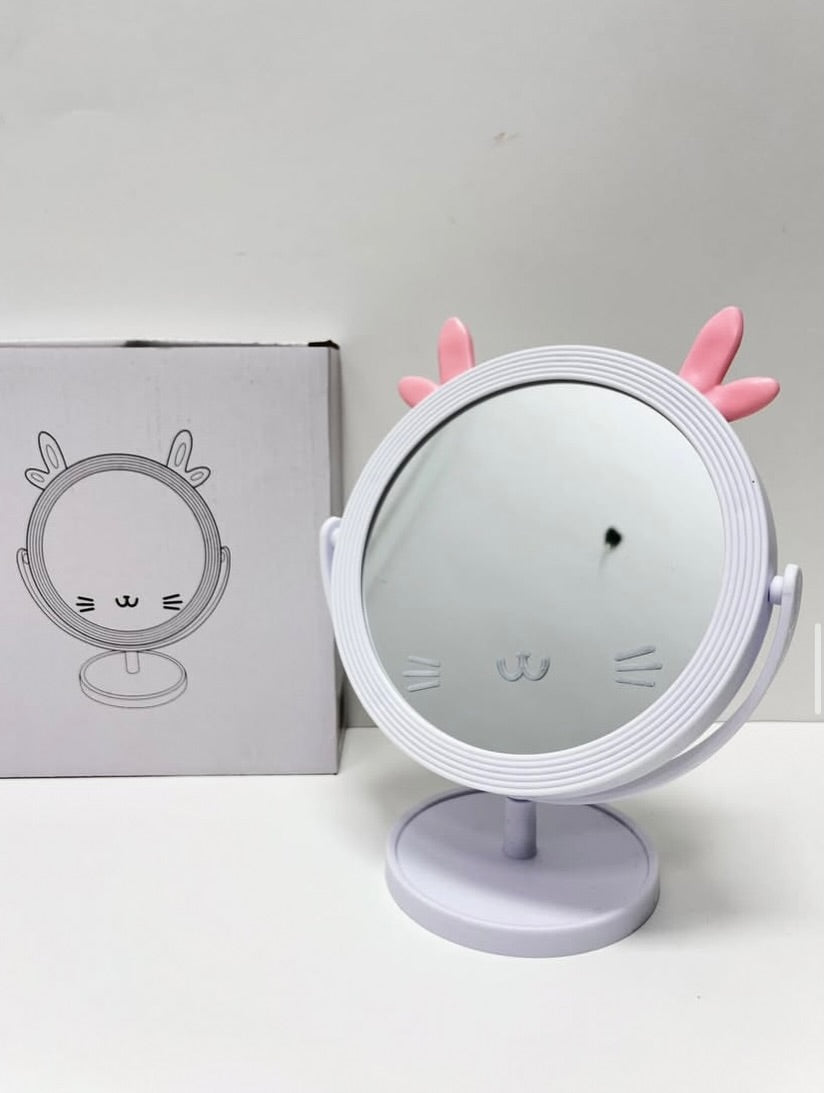 مرآة مكياج بتصميم وجه قطة – ديكور لطيف ومميز