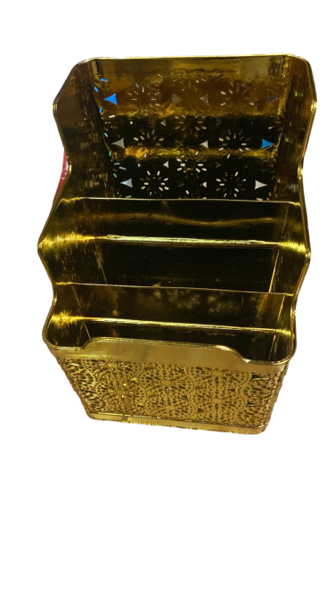 حمالة ملاعق ذهبية