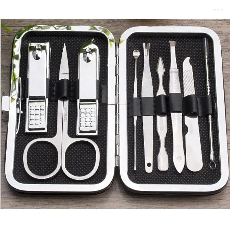 مجموعة مانيكير وباديكير للعناية بالأظافر للنساء والرجال في علبة