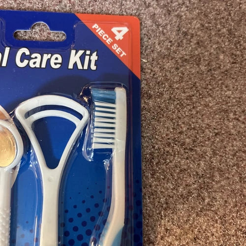 🦷 طقم العناية بالفم – 4 أدوات لتنظيف مثالي