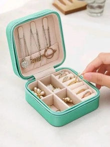 صندوق مجوهرات مقسم - تنظيم وأناقة في حجم صغير!