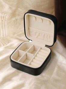 صندوق مجوهرات مقسم - تنظيم وأناقة في حجم صغير!