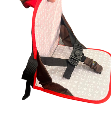 مقعد الأطفال المحمول والمثبت للكرسي/السيارة - تصميم آمن ومريح