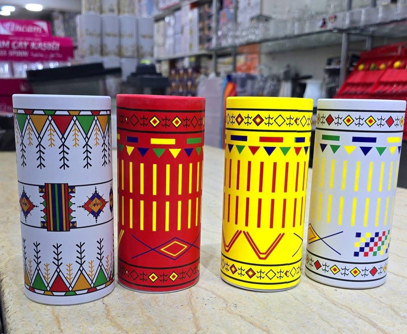 علبة مناديل بعبارات و نقشات جميلة