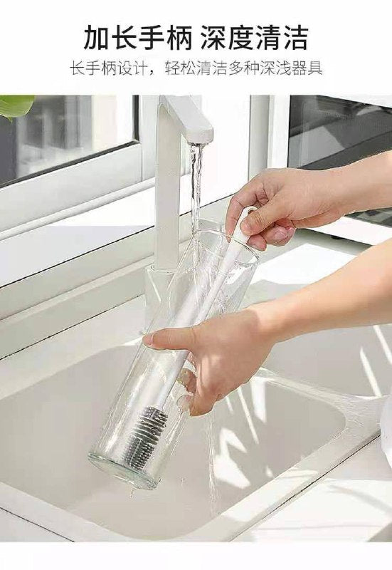 فرشاة من السيليكون بمقبض طويل للحاويات