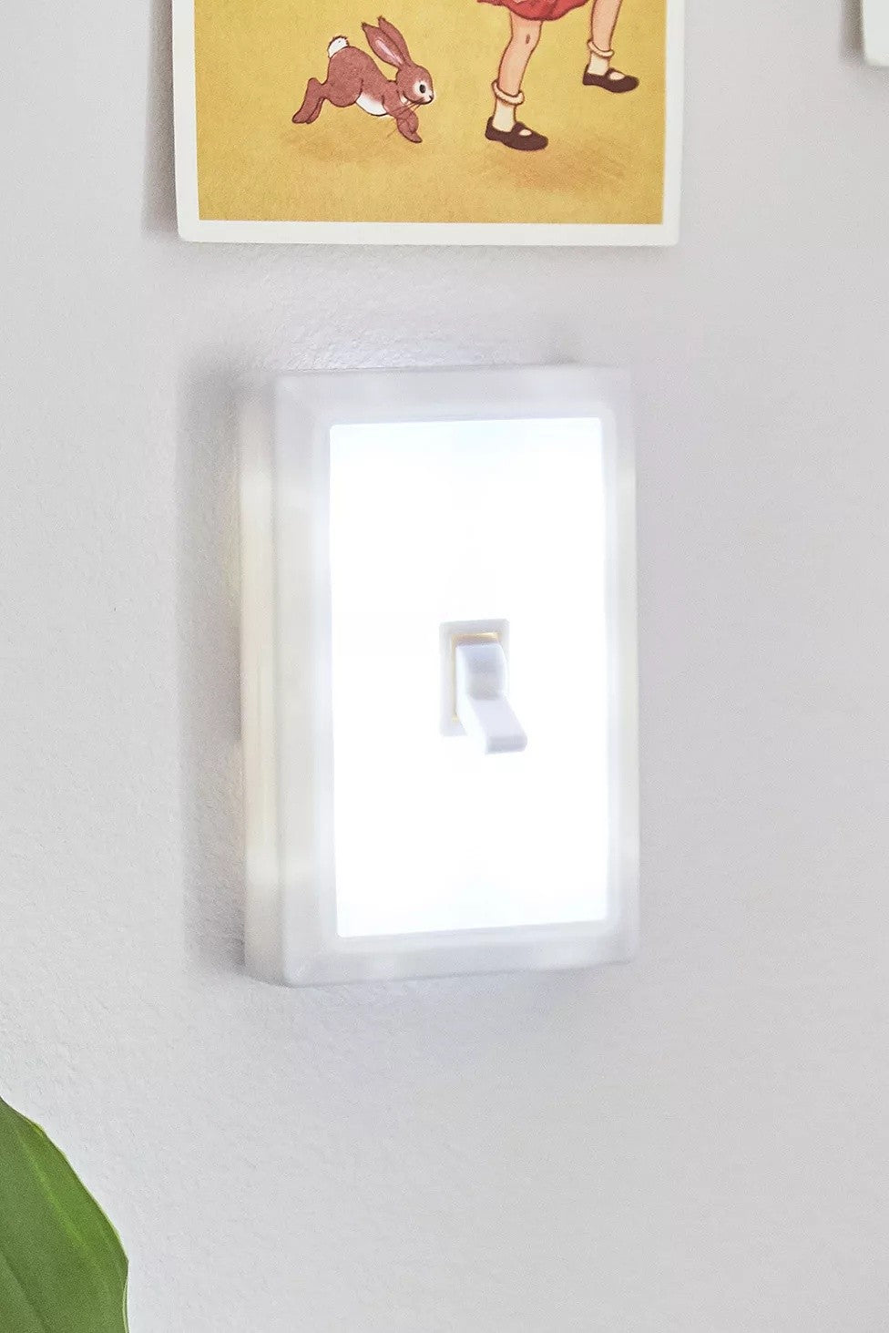 مصباح LED جداري عملي – يعمل بالبطاريات