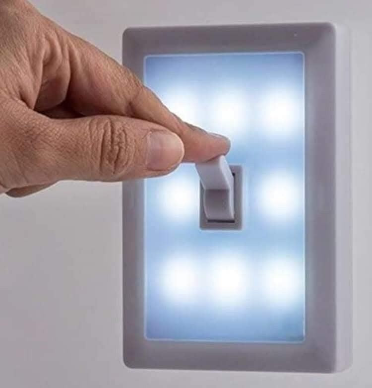 مصباح LED جداري عملي – يعمل بالبطاريات