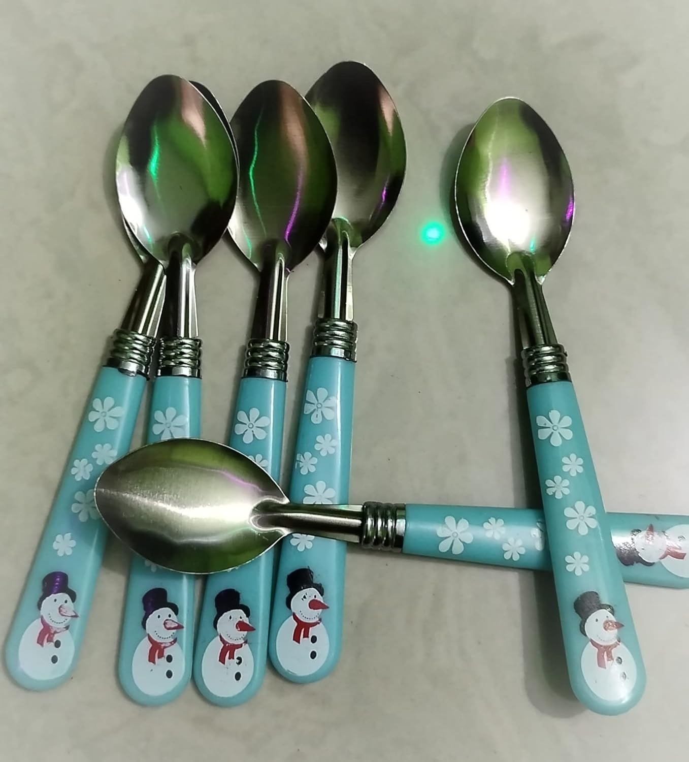 ملاعق من الفولاذ المقاوم للصدأ بتصميم زهرة ورجل ثلج للأطفال لتناول الطعام عدد 6