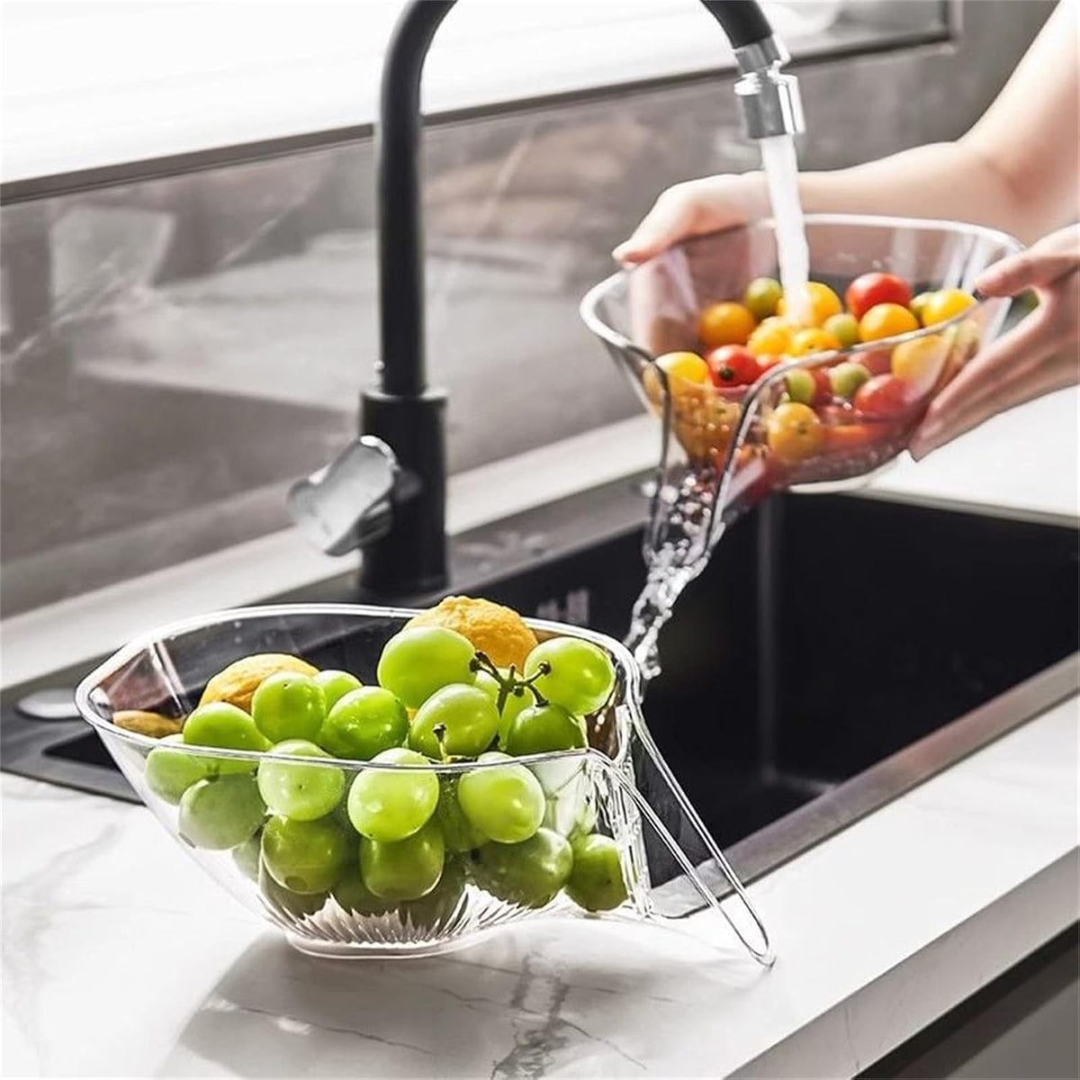 Acrylic food strainer