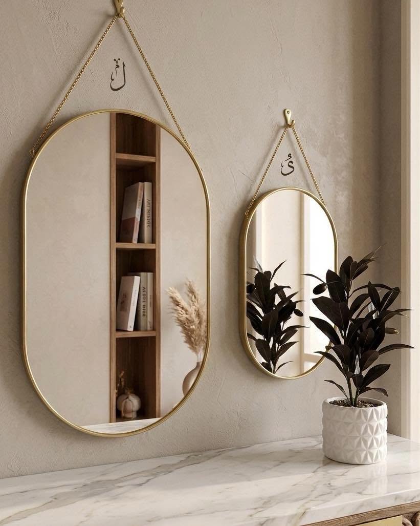 Oval Wall Mirror – A Touch of Vintage Elegance for Your Home!