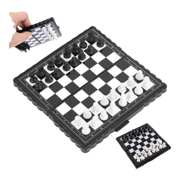 ♟️ مجموعة شطرنج مغناطيسية صغيرة – 13 × 13 سم  ذكاء متنقل… في جيبك