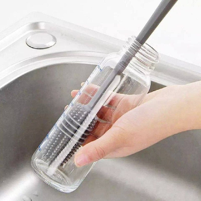 فرشاة من السيليكون بمقبض طويل للحاويات